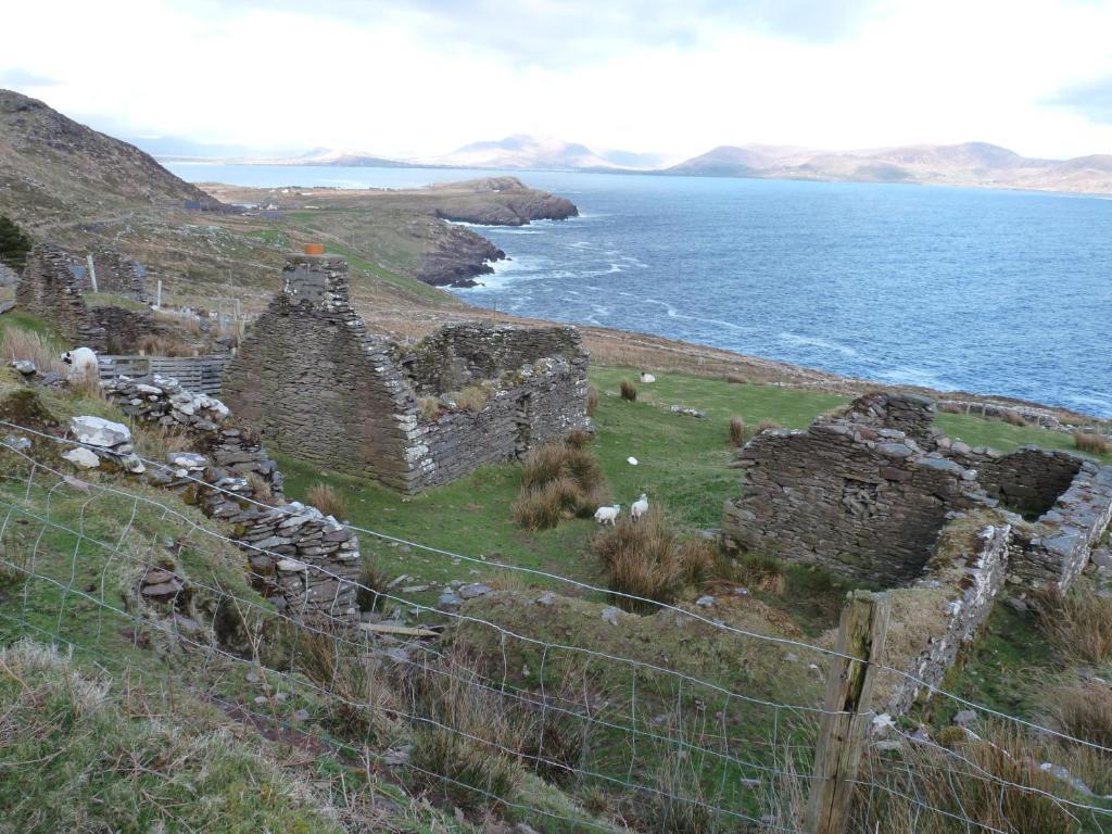 Skellig Cottages Ballinskelligs Esterno foto